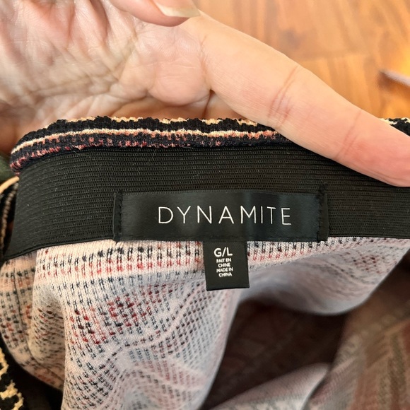 Dynamite Black and Red Patterned Skirt - Picture 4 of 7